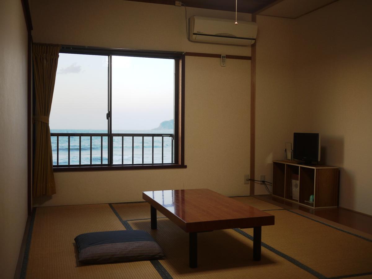 ホテルOshinaya 鋸南町 エクステリア 写真